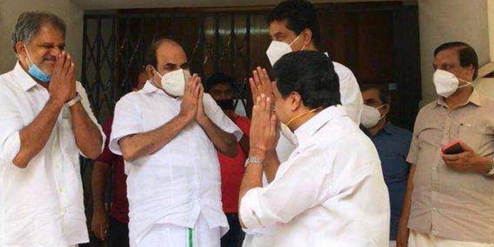 കേരള കോണ്ഗ്രസ്(എം) ഇടത് മുന്നണി പ്രവേശനം : നിര്ണ്ണായക തീരുമാനം ഇന്നുചേരുന്ന യോഗത്തില് കേരള കോണ്ഗ്രസ്(എം) ഇടത് മുന്നണി പ്രവേശനം : നിര്ണ്ണായക തീരുമാനം ഇന്നുചേരുന്ന യോഗത്തില്