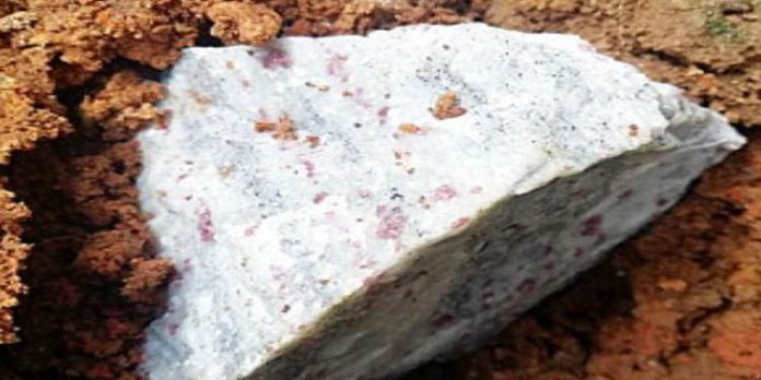 ആക്കാവിള പാറക്വാറിയില് തീവ്രത കൂടിയ സ്ഫോടനങ്ങള് ; പരാതിയുമായി നാട്ടുകാര് ആക്കാവിള പാറക്വാറിയില് തീവ്രത കൂടിയ സ്ഫോടനങ്ങള് ; പരാതിയുമായി നാട്ടുകാര്
