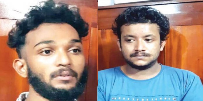 സ്വകാര്യ ലോഡ്ജില് മുറിയെടുത്ത് കഞ്ചാവ് വില്പന നടത്തുന്ന രണ്ട് യുവാക്കളെ പോലീസ് അറസ്റ്റ് ചെയ്തു സ്വകാര്യ ലോഡ്ജില് മുറിയെടുത്ത് കഞ്ചാവ് വില്പന നടത്തുന്ന രണ്ട് യുവാക്കളെ പോലീസ് അറസ്റ്റ് ചെയ്തു