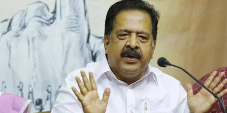 വഴിയോര വിശ്രമ കേന്ദ്ര പദ്ധതിയില് ക്രമക്കേടുണ്ടെന്ന് രമേശ് ചെന്നിത്തല വഴിയോര വിശ്രമ കേന്ദ്ര പദ്ധതിയില് ക്രമക്കേടുണ്ടെന്ന് രമേശ് ചെന്നിത്തല