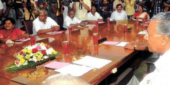 കശുവണ്ടി വികസന കോര്പ്പറേഷന് അഴിമതിക്കേസിലെ പ്രതികളെ പ്രോസിക്യൂട്ട് ചെയ്യാനുള്ള സി.ബി.ഐ അപേക്ഷ സര്ക്കാര് തള്ളി കശുവണ്ടി വികസന കോര്പ്പറേഷന് അഴിമതിക്കേസിലെ പ്രതികളെ പ്രോസിക്യൂട്ട് ചെയ്യാനുള്ള സി.ബി.ഐ അപേക്ഷ സര്ക്കാര് തള്ളി
