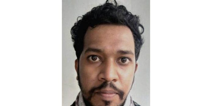 വീട്ടമ്മയുടെ കുളിമുറി ദൃശ്യം പകര്ത്താന് ശ്രമിച്ച യുവാവിനെ ഇരവിപുരം പോലീസ് അറസ്റ്റ് ചെയ്തു വീട്ടമ്മയുടെ കുളിമുറി ദൃശ്യം പകര്ത്താന് ശ്രമിച്ച യുവാവിനെ ഇരവിപുരം പോലീസ് അറസ്റ്റ് ചെയ്തു