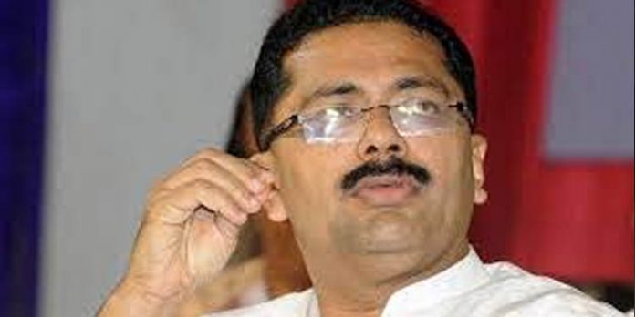 ആരോപണങ്ങളില് ന്യായീകരണം ; നാട്ടില് നിരവധി കേസുകളില് പ്രതിയായിരുന്നു പ്രവാസിയായ യാസര് എന്ന് മന്ത്രി ജലീല് ആരോപണങ്ങളില് ന്യായീകരണം ; നാട്ടില് നിരവധി കേസുകളില് പ്രതിയായിരുന്നു പ്രവാസിയായ യാസര് എന്ന് മന്ത്രി ജലീല്