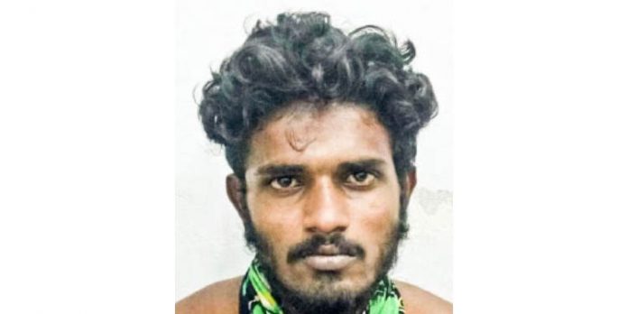 യുവാവിനെ മോഷ്ടിച്ച ബൈക്ക് സഹിതം പോലീസ് പിടികൂടി യുവാവിനെ മോഷ്ടിച്ച ബൈക്ക് സഹിതം പോലീസ് പിടികൂടി