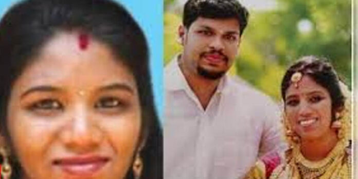 ഉത്ര വധക്കേസ് പ്രതി സൂരജിന്റെ ജാമ്യാപേക്ഷ കോടതി ഇന്ന് പരിഗണിക്കും ഉത്ര വധക്കേസ് പ്രതി സൂരജിന്റെ ജാമ്യാപേക്ഷ കോടതി ഇന്ന് പരിഗണിക്കും