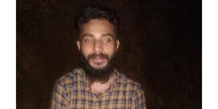 മഞ്ചേശ്വരത്ത് രണ്ട് കിലോ കഞ്ചാവും 143 മില്ലി ഗ്രാം ഹാഷിഷുമായി യുവാവ് അറസ്റ്റില് മഞ്ചേശ്വരത്ത് രണ്ട് കിലോ കഞ്ചാവും 143 മില്ലി ഗ്രാം ഹാഷിഷുമായി യുവാവ് അറസ്റ്റില്