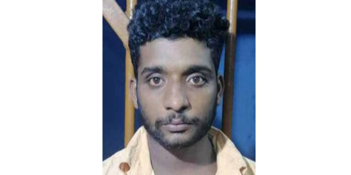 മുക്കുപണ്ടം പണയം വെച്ച് പണം തട്ടുന്ന സംഘത്തിലെ കണ്ണി പിടിയില് മുക്കുപണ്ടം പണയം വെച്ച് പണം തട്ടുന്ന സംഘത്തിലെ കണ്ണി പിടിയില്