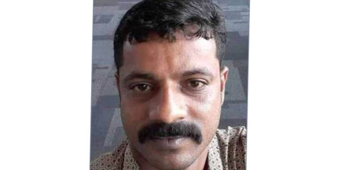 പീഡനത്തിന് ഇരയായ വീട്ടമ്മ മരണപ്പെട്ടിട്ടും പ്രതികള്ക്കെതിരെ കേസ്സെടുക്കാതെ പോലീസ് പീഡനത്തിന് ഇരയായ വീട്ടമ്മ മരണപ്പെട്ടിട്ടും പ്രതികള്ക്കെതിരെ കേസ്സെടുക്കാതെ പോലീസ്