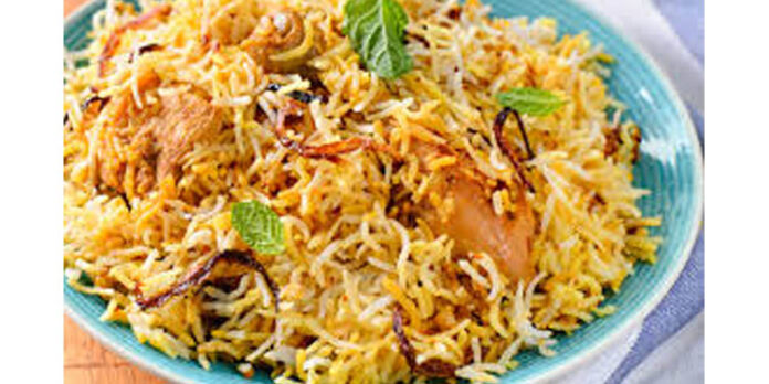 ഉദ്ഘാടന ഓഫറായി പത്തു രൂപയ്ക്ക് ബിരിയാണി ; ഉദ്ഘാടന ദിവസംതന്നെ കടയുടമ പോലീസിന്റെ പിടിയില് ഉദ്ഘാടന ഓഫറായി പത്തു രൂപയ്ക്ക് ബിരിയാണി ; ഉദ്ഘാടന ദിവസംതന്നെ കടയുടമ പോലീസിന്റെ പിടിയില്
