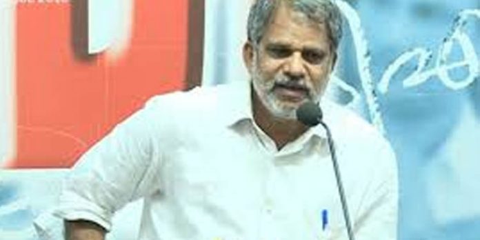 പാര്ട്ടി സെക്രട്ടറിയുടെ മകന്റെ ധാര്മ്മിക ഉത്തരവാദിത്തം സി.പി.എമ്മിനില്ല : എ വിജയരാഘവന് പാര്ട്ടി സെക്രട്ടറിയുടെ മകന്റെ ധാര്മ്മിക ഉത്തരവാദിത്തം സി.പി.എമ്മിനില്ല : എ വിജയരാഘവന്
