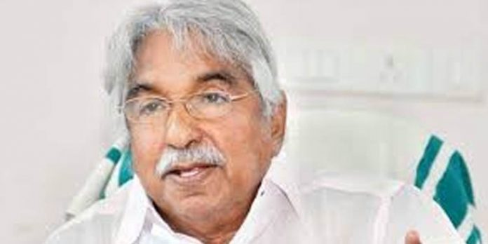 മുഖ്യമന്ത്രിക്ക് അധികാരത്തില് തുടരാനുള്ള ധാര്മ്മികാവകാശം നഷ്ടപ്പെട്ടെന്ന് ഉമ്മന്ചാണ്ടി മുഖ്യമന്ത്രിക്ക് അധികാരത്തില് തുടരാനുള്ള ധാര്മ്മികാവകാശം നഷ്ടപ്പെട്ടെന്ന് ഉമ്മന്ചാണ്ടി