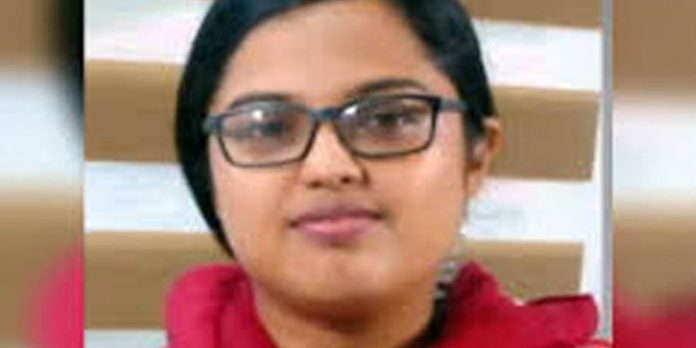 കളമശ്ശേരി മെഡിക്കല് കോളേജില് ചികിത്സാ പിഴവ് മൂലം രോഗികള് മരിച്ചെന്ന പരാതി ; പ്രത്യേക അന്വേഷണ സംഘo നജ്മ സലീമിന്റെ മൊഴി രേഖപ്പെടുത്തി കളമശ്ശേരി മെഡിക്കല് കോളേജില് ചികിത്സാ പിഴവ് മൂലം രോഗികള് മരിച്ചെന്ന പരാതി ; പ്രത്യേക അന്വേഷണ സംഘo നജ്മ സലീമിന്റെ മൊഴി രേഖപ്പെടുത്തി