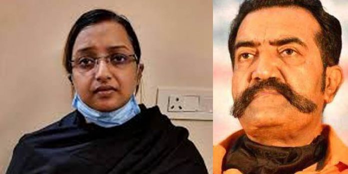 സ്വപ്നാ സുരേഷ് ജയില് ഡി.ജി.പി ഋഷിരാജ് സിംഗിന് പരാതി നല്കി സ്വപ്നാ സുരേഷ് ജയില് ഡി.ജി.പി ഋഷിരാജ് സിംഗിന് പരാതി നല്കി