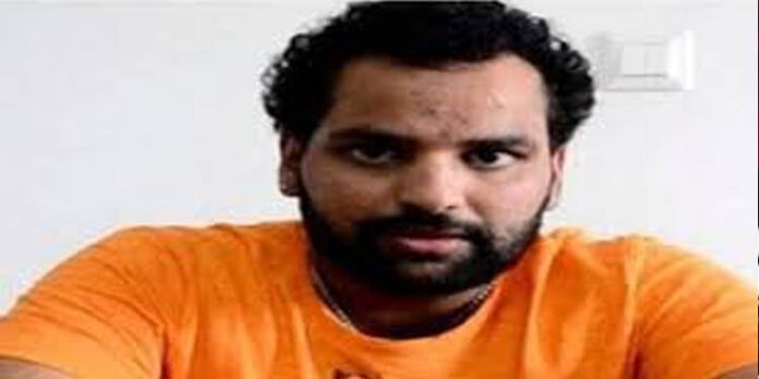 അപ്പന്റെ പോലീസല്ല : അറസ്റ്റ് ഭയന്ന് ബിനീഷ് കോടിയേരി ഒളിവില് അപ്പന്റെ പോലീസല്ല : അറസ്റ്റ് ഭയന്ന് ബിനീഷ് കോടിയേരി ഒളിവില്