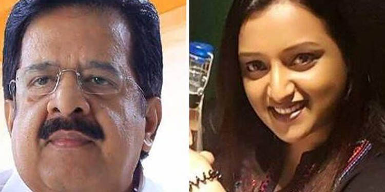 ഐ ഫോണ് വിവാദത്തില് അന്വേഷണം വേണമെന്ന് പ്രതിപക്ഷ നേതാവ് രമേശ് ചെന്നിത്തല ഐ ഫോണ് വിവാദത്തില് അന്വേഷണം വേണമെന്ന് പ്രതിപക്ഷ നേതാവ് രമേശ് ചെന്നിത്തല