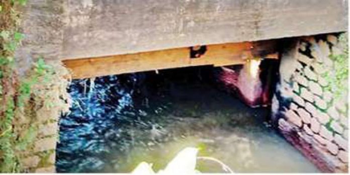 തിരുവല്ല കറ്റോട് ഷട്ടറിന്റെ നവീകരണം വൈകുന്നു തിരുവല്ല കറ്റോട് ഷട്ടറിന്റെ നവീകരണം വൈകുന്നു