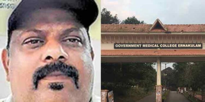 കളമശേരി മെഡിക്കൽ കോളജിൽ കൊവിഡ് ബാധിതൻ മരിച്ച സംഭവം ; പോലീസ് അന്വേഷണം തുടങ്ങി കളമശേരി മെഡിക്കൽ കോളജിൽ കൊവിഡ് ബാധിതൻ മരിച്ച സംഭവം ; പോലീസ് അന്വേഷണം തുടങ്ങി