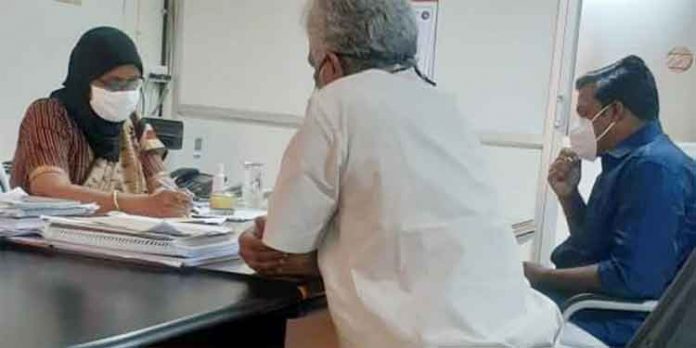 കോന്നി ഗവ.മെഡിക്കല് കോളജിന്റെ തുടര് വികസനം : അഡ്വ.കെ.യു.ജനീഷ് കുമാര് എംഎല്എ ചര്ച്ച നടത്തി കോന്നി ഗവ.മെഡിക്കല് കോളജിന്റെ തുടര് വികസനം : അഡ്വ.കെ.യു.ജനീഷ് കുമാര് എംഎല്എ ചര്ച്ച നടത്തി