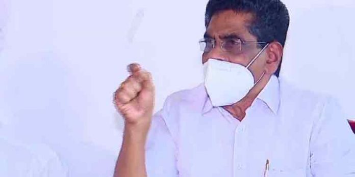 മത്സ്യ തൊഴിലാളികളോട് ഇത്രയും കരുണ കാണിക്കാത്തൊരു ഗവൺമെന്റ് ഇതിന് മുൻപ് ഉണ്ടായിട്ടില്ല ; മുല്ലപ്പള്ളി രാമചന്ദ്രൻ മത്സ്യ തൊഴിലാളികളോട് ഇത്രയും കരുണ കാണിക്കാത്തൊരു ഗവൺമെന്റ് ഇതിന് മുൻപ് ഉണ്ടായിട്ടില്ല ; മുല്ലപ്പള്ളി രാമചന്ദ്രൻ