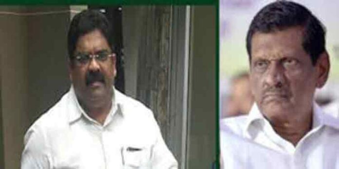 കോട്ടയം ജില്ലാ യുഡിഎഫ് ചെയര്മാന് സ്ഥാനം : ജോസഫ് ഗ്രൂപ്പില് പൊട്ടിത്തെറി കോട്ടയം ജില്ലാ യുഡിഎഫ് ചെയര്മാന് സ്ഥാനം : ജോസഫ് ഗ്രൂപ്പില് പൊട്ടിത്തെറി