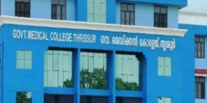 ആശുപത്രിയില് കോവിഡ് രോഗി ജീവനൊടുക്കി ആശുപത്രിയില് കോവിഡ് രോഗി ജീവനൊടുക്കി