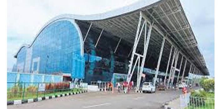 തിരുവനന്തപുരം വിമാനത്താവളത്തില് നിന്ന് വീണ്ടും സ്വര്ണം പിടികൂടി തിരുവനന്തപുരം വിമാനത്താവളത്തില് നിന്ന് വീണ്ടും സ്വര്ണം പിടികൂടി
