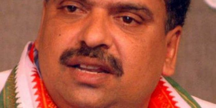 കേന്ദ്രമന്ത്രിസഭ പുനസംഘടിപ്പിക്കാന് ബി ജെ പി നീക്കം ; പി കെ കൃഷ്ണദാസ് പരിഗണനയില് കേന്ദ്രമന്ത്രിസഭ പുനസംഘടിപ്പിക്കാന് ബി ജെ പി നീക്കം ; പി കെ കൃഷ്ണദാസ് പരിഗണനയില്