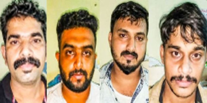 പ്ലൈവുഡ് വ്യാപാരിയെ തട്ടിക്കൊണ്ടുപോയ കേസ് : നാലുപേരെ കുറുപ്പംപടി പോലീസ് പിടികൂടി പ്ലൈവുഡ് വ്യാപാരിയെ തട്ടിക്കൊണ്ടുപോയ കേസ് : നാലുപേരെ കുറുപ്പംപടി പോലീസ് പിടികൂടി