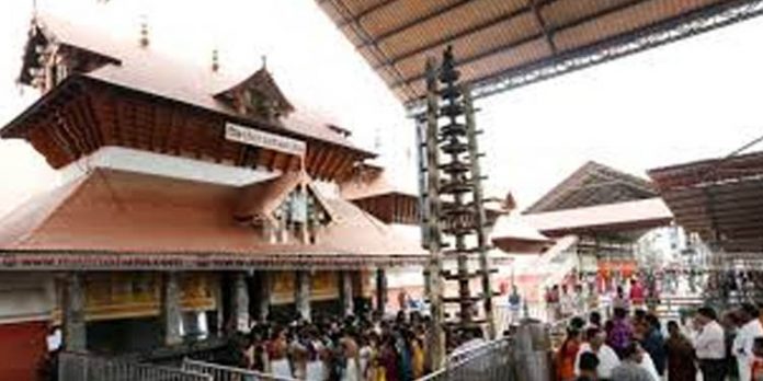 ഗുരുവായൂര് ക്ഷേത്രത്തിലെ വാദ്യ രംഗത്ത് ജാതിഭ്രഷ്ട് ഉണ്ടെന്ന് പരാതി ഗുരുവായൂര് ക്ഷേത്രത്തിലെ വാദ്യ രംഗത്ത് ജാതിഭ്രഷ്ട് ഉണ്ടെന്ന് പരാതി