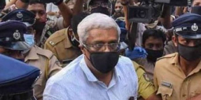 മുന്പ്രിന്സിപ്പല് സെക്രട്ടറി എം. ശിവശങ്കറെ എന്ഫോഴ്സ്മെന്റ് ഇന്ന് കോടതിയില് ഹാജരാക്കും മുന്പ്രിന്സിപ്പല് സെക്രട്ടറി എം. ശിവശങ്കറെ എന്ഫോഴ്സ്മെന്റ് ഇന്ന് കോടതിയില് ഹാജരാക്കും