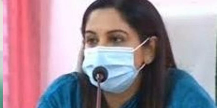 തദ്ദേശ തിരഞ്ഞെടുപ്പില് സ്ഥാനാര്ത്ഥികളും വോട്ടര്മാരും കൊവിഡ് പെരുമാറ്റച്ചട്ടം കൃത്യമായി പാലിക്കണo : ഡോ. നവജ്യോത് ഖോസ തദ്ദേശ തിരഞ്ഞെടുപ്പില് സ്ഥാനാര്ത്ഥികളും വോട്ടര്മാരും കൊവിഡ് പെരുമാറ്റച്ചട്ടം കൃത്യമായി പാലിക്കണo : ഡോ. നവജ്യോത് ഖോസ