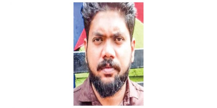 കോണ്ഗ്രസ് നേതാവിനെ വധിക്കാന് ശ്രമിച്ച കേസില് ഒരാള് അറസ്റ്റില് കോണ്ഗ്രസ് നേതാവിനെ വധിക്കാന് ശ്രമിച്ച കേസില് ഒരാള് അറസ്റ്റില്