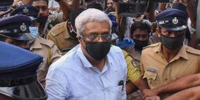 സ്വര്ണക്കടത്ത് ശിവശങ്കറിന്റെ അറിവോടെ ; ഒരു ദിവസം കൂടി കസ്റ്റഡി വേണമെന്ന് ഇ.ഡി സ്വര്ണക്കടത്ത് ശിവശങ്കറിന്റെ അറിവോടെ ; ഒരു ദിവസം കൂടി കസ്റ്റഡി വേണമെന്ന് ഇ.ഡി