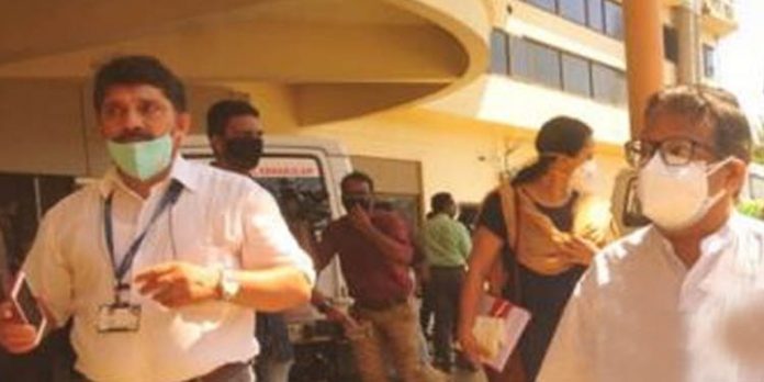 വി.കെ. ഇബ്രാഹിം കുഞ്ഞിനെ മെഡിക്കല് ബോര്ഡ് പരിശോധിച്ചു ; ചൊവ്വാഴ്ചക്കകം കോടതിയില് റിപ്പോര്ട്ട് സമര്പ്പിക്കുo വി.കെ. ഇബ്രാഹിം കുഞ്ഞിനെ മെഡിക്കല് ബോര്ഡ് പരിശോധിച്ചു ; ചൊവ്വാഴ്ചക്കകം കോടതിയില് റിപ്പോര്ട്ട് സമര്പ്പിക്കുo