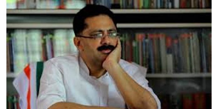 മന്ത്രി കെ.ടി. ജലീലിനോട് രണ്ട് വിദേശയാത്രകളുടെ രേഖകള് ഹാജരാക്കാന് കസ്റ്റംസ് മന്ത്രി കെ.ടി. ജലീലിനോട് രണ്ട് വിദേശയാത്രകളുടെ രേഖകള് ഹാജരാക്കാന് കസ്റ്റംസ്