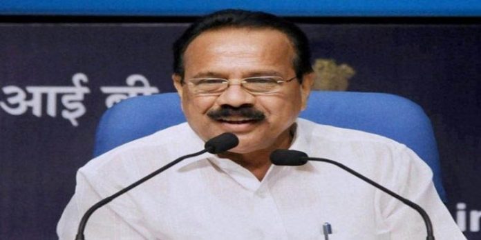കേന്ദ്ര രാസവള മന്ത്രി ഡി.വി. സദാനന്ദ ഗൗഡയ്ക്ക് കോവിഡ് സ്ഥിരീകരിച്ചു കേന്ദ്ര രാസവള മന്ത്രി ഡി.വി. സദാനന്ദ ഗൗഡയ്ക്ക് കോവിഡ് സ്ഥിരീകരിച്ചു