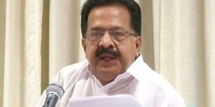 സ്വര്ണ്ണക്കടത്തിനും അഴിമതിക്കുമെതിരെയുള്ള അന്വേഷണം അട്ടിമറിക്കാനുള്ള സര്ക്കാരിന്റെ നീക്കം കേന്ദ്ര ഏജന്സികള് അന്വേഷിക്കണം : രമേശ് ചെന്നിത്തല സ്വര്ണ്ണക്കടത്തിനും അഴിമതിക്കുമെതിരെയുള്ള അന്വേഷണം അട്ടിമറിക്കാനുള്ള സര്ക്കാരിന്റെ നീക്കം കേന്ദ്ര ഏജന്സികള് അന്വേഷിക്കണം : രമേശ് ചെന്നിത്തല