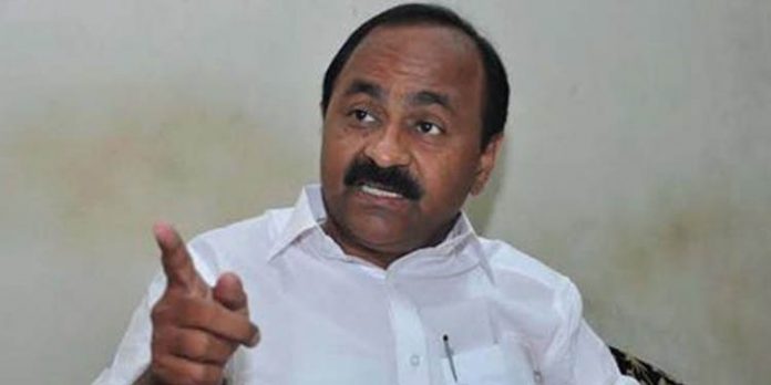 വിജിലന്സിനെ കെഎസ്എഫ്ഇ ബ്രാഞ്ചുകളില് കയറ്റരുതെന്ന തോമസ് ഐസക്കിന്റെ പ്രതികരണം സത്യപ്രതിജ്ഞാ ലംഘനം : വി.ഡി സതീശന് വിജിലന്സിനെ കെഎസ്എഫ്ഇ ബ്രാഞ്ചുകളില് കയറ്റരുതെന്ന തോമസ് ഐസക്കിന്റെ പ്രതികരണം സത്യപ്രതിജ്ഞാ ലംഘനം : വി.ഡി സതീശന്