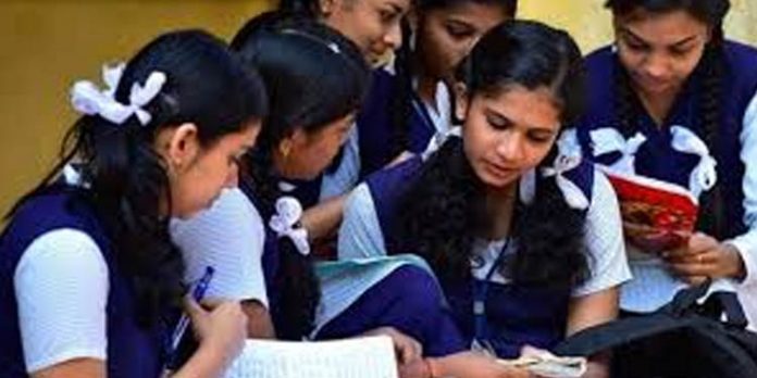 10, പ്ലസ്ടു വിദ്യാര്ത്ഥികള്ക്ക് ഡിസംബര് മുതല് കൂടുതല് ഡിജിറ്റല് ക്ലാസുകള് 10, പ്ലസ്ടു വിദ്യാര്ത്ഥികള്ക്ക് ഡിസംബര് മുതല് കൂടുതല് ഡിജിറ്റല് ക്ലാസുകള്