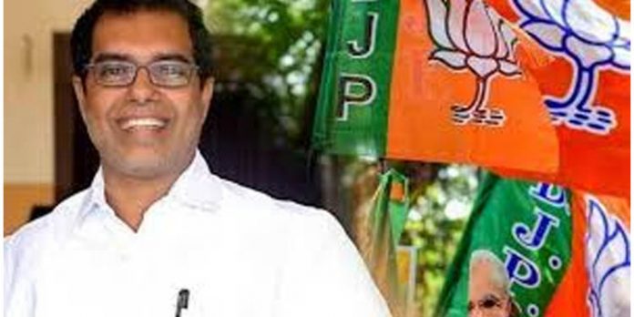 മുഖ്യമന്ത്രി പിണറായി വിജയന് കൊള്ളക്കാരുടെ പടത്തലവനാണെന്ന് എ.പി. അബ്ദുള്ളക്കുട്ടി മുഖ്യമന്ത്രി പിണറായി വിജയന് കൊള്ളക്കാരുടെ പടത്തലവനാണെന്ന് എ.പി. അബ്ദുള്ളക്കുട്ടി