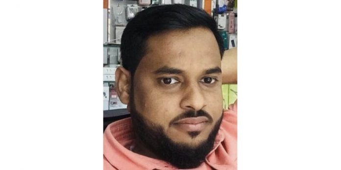 പാലക്കാട് സ്വദേശി ഒമാനില് കെട്ടിടത്തിന് മുകളില് നിന്ന് വീണു മരിച്ചു പാലക്കാട് സ്വദേശി ഒമാനില് കെട്ടിടത്തിന് മുകളില് നിന്ന് വീണു മരിച്ചു