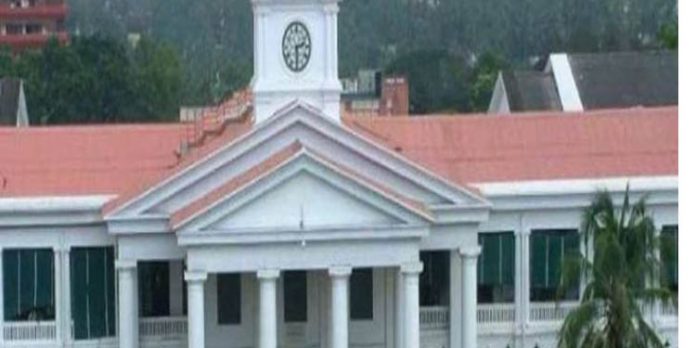 സര്വീസില് നിന്നും വിരമിക്കുന്നവരുടെ പുനര്നിയമനത്തിനു മന്ത്രിസഭായോഗത്തിന്റെ അനുമതി നിര്ബന്ധo സര്വീസില് നിന്നും വിരമിക്കുന്നവരുടെ പുനര്നിയമനത്തിനു മന്ത്രിസഭായോഗത്തിന്റെ അനുമതി നിര്ബന്ധo