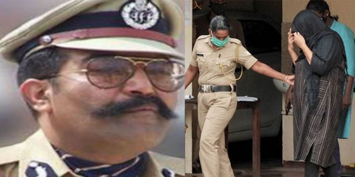 ശബ്ദരേഖ സംബന്ധിച്ച് അന്വേഷണം വേണമെന്ന് ജയില് വകുപ്പ് മേധാവി ഋഷിരാജ് സിങ് ശബ്ദരേഖ സംബന്ധിച്ച് അന്വേഷണം വേണമെന്ന് ജയില് വകുപ്പ് മേധാവി ഋഷിരാജ് സിങ്