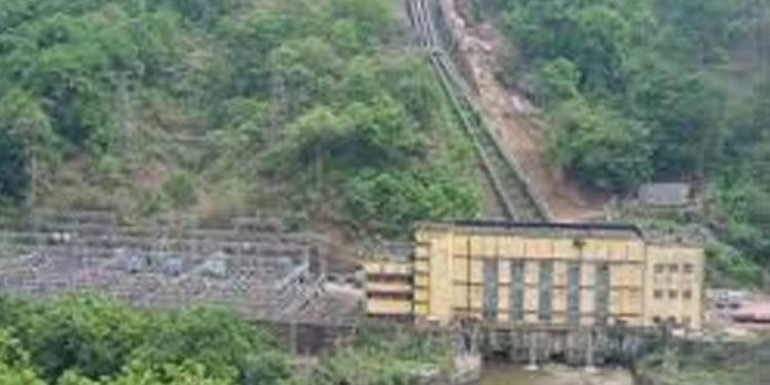 മൂലമറ്റം ഭൂഗര്ഭനിലയത്തിലെ പ്രവര്ത്തനങ്ങള്ക്കു വെല്ലുവിളിയായി ജനറേററ്റിന്റെ തുടര്ച്ചയായുണ്ടാകുന്ന തകരാറുകള് മൂലമറ്റം ഭൂഗര്ഭനിലയത്തിലെ പ്രവര്ത്തനങ്ങള്ക്കു വെല്ലുവിളിയായി ജനറേററ്റിന്റെ തുടര്ച്ചയായുണ്ടാകുന്ന തകരാറുകള്