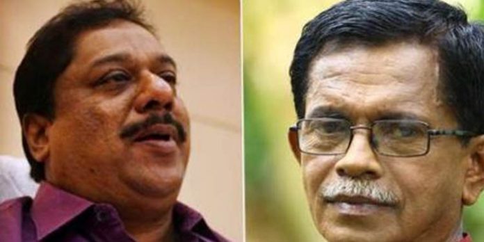 ബാര് കോഴ : മുഖ്യമന്ത്രിക്കെതിരെ നടത്തിയ വെളിപ്പെടുത്തല് അന്വേഷിക്കണമെന്നാവശ്യപ്പെട്ട് ആഭ്യന്തര സെക്രട്ടറിക്ക് പരാതി ബാര് കോഴ : മുഖ്യമന്ത്രിക്കെതിരെ നടത്തിയ വെളിപ്പെടുത്തല് അന്വേഷിക്കണമെന്നാവശ്യപ്പെട്ട് ആഭ്യന്തര സെക്രട്ടറിക്ക് പരാതി