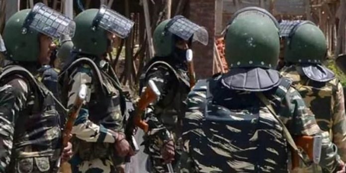 കുഴിബോംബ് സ്ഫോടനം : സിആര്പിഎഫ് കോബ്ര അസിസ്റ്റന്റ് കമാന്ഡോ കൊല്ലപ്പെട്ടു കുഴിബോംബ് സ്ഫോടനം : സിആര്പിഎഫ് കോബ്ര അസിസ്റ്റന്റ് കമാന്ഡോ കൊല്ലപ്പെട്ടു