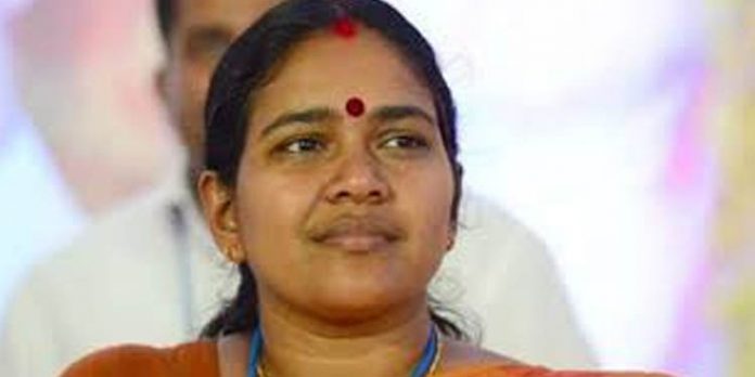 പ്രായപൂര്ത്തിയാകാത്ത കുട്ടികള്ക്കു നേരെ പീഡനം ; കേന്ദ്രമന്ത്രിക്ക് കത്തയച്ച് ശോഭാസുരേന്ദ്രന് പ്രായപൂര്ത്തിയാകാത്ത കുട്ടികള്ക്കു നേരെ പീഡനം ; കേന്ദ്രമന്ത്രിക്ക് കത്തയച്ച് ശോഭാസുരേന്ദ്രന്