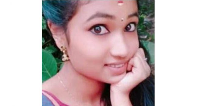 ഫോണില് സംസാരിച്ച മകളെ അമ്മ വഴക്കു പറഞ്ഞു ; യുവതി ആത്മഹത്യ ചെയ്തു ഫോണില് സംസാരിച്ച മകളെ അമ്മ വഴക്കു പറഞ്ഞു ; യുവതി ആത്മഹത്യ ചെയ്തു