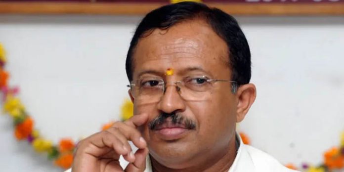 പോലീസ് നിയമ ഭേദഗതി പിന്വലിച്ച് മുഖ്യമന്ത്രി പിണറായി വിജയന് മാപ്പ് പറയണo : വി മുരളീധരന് പോലീസ് നിയമ ഭേദഗതി പിന്വലിച്ച് മുഖ്യമന്ത്രി പിണറായി വിജയന് മാപ്പ് പറയണo : വി മുരളീധരന്