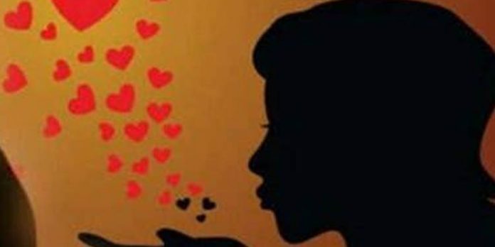 നഗരത്തെ വിറപ്പിച്ച ഹണിട്രാപ്പ് സംഘം ലക്ഷ്യമിട്ടത് ഉന്നത രാഷ്ട്രീയ നേതാവിനെയും നഗരത്തെ വിറപ്പിച്ച ഹണിട്രാപ്പ് സംഘം ലക്ഷ്യമിട്ടത് ഉന്നത രാഷ്ട്രീയ നേതാവിനെയും